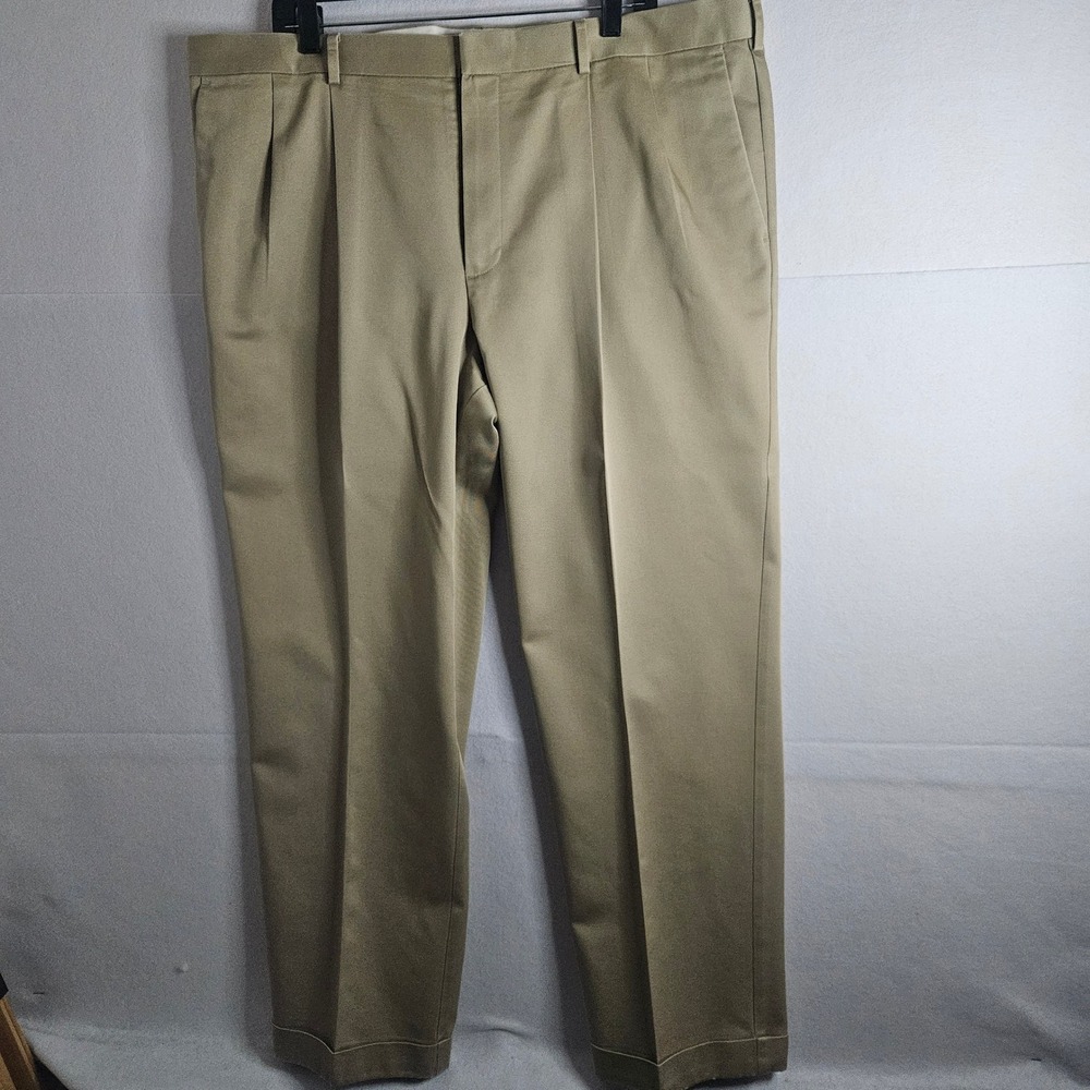 Dockers Premium Mens Khaki Pleated Relaxed Fit Chinos 42x32 Never-Iron Tan 20702